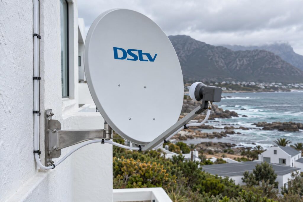 Sealed coastal cabling Sealed DStv cabling and bracket built for salt air on a Hermanus home